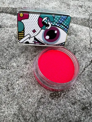 UV Pink Water Activated Liner